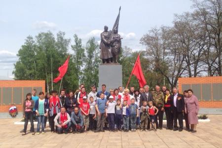 Белгородская область: Молодые коммунисты и комсомольцы Валуйского района провели массовый мотопробег, посвящённый 70-летию Победы!