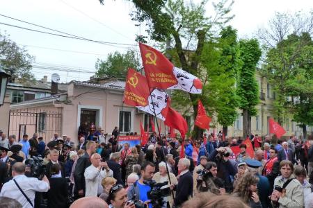 Республика Крым. В Симферополе состоялось торжественное открытие памятной мемориальной доски Иосифу Виссарионовичу Сталину