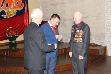 Кемеровская область. Коммунисты Кузбасса поздравили ветеранов Великой Отечественной войны, партийный актив и сторонников партии с 70-летием Великой Победы