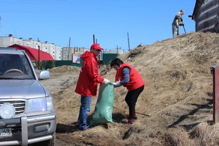 Магаданская область. Коммунисты  организовали субботник в рамках Месячника чистоты