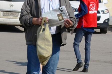 Тульский обком КПРФ проводит систематическую агитационную работу с оружейниками оборонных предприятий