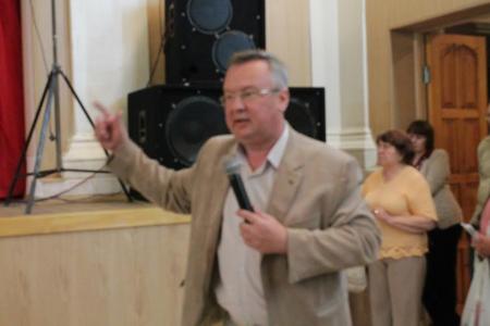 Коммунисты Псковской области принимают участие в сборах граждан, не согласных с новыми вкладами на капитальный ремонт жилых домов