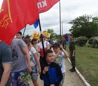Республика Крым. Керченские коммунисты приняли участие в праздновании Дня партизан