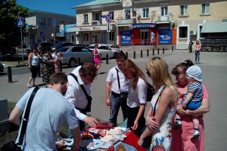 В День русского языка в Белгороде прошли бесплатные литературные «ярмарки»