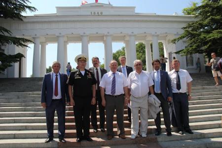 Г.А. Зюганов посетил Город-Герой Севастополь
