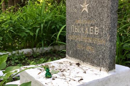 Калужские коммунисты в День памяти провели автопробег