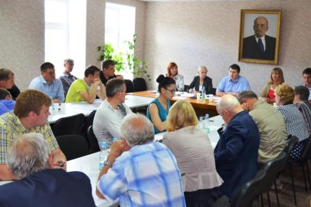 Пленум Тульского обкома КПРФ  выразил  благодарность партийному активу и местным отделениям за значительное усиление всех направлений партийной работы и принял план работы на второе полугодие
