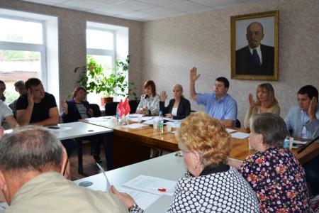 Пленум Тульского обкома КПРФ  выразил  благодарность партийному активу и местным отделениям за значительное усиление всех направлений партийной работы и принял план работы на второе полугодие