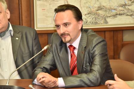 Г.А. Зюганов открыл выставку политического плаката