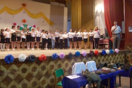 Красная Крымская Роза: коммунисты Белогорского района Крыма провели приём в пионеры