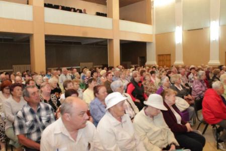 Коммунисты Псковской области принимают участие в сборах граждан, не согласных с новыми вкладами на капитальный ремонт жилых домов