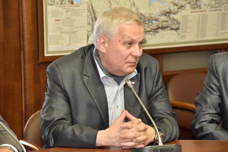 Г.А. Зюганов открыл выставку политического плаката