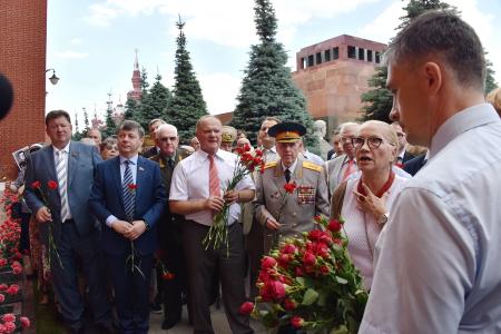 Живая память