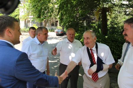 Г.А. Зюганов посетил «Артек» и встретился с руководством Крыма