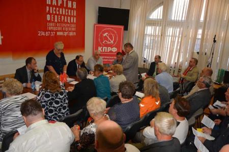 Партконференция Ленинградской областной организации КПРФ выдвинула кандидатом в губернаторы Ленинградской области секретаря ЛОК КПРФ, депутата Государственной Думы Николая Кузьмина