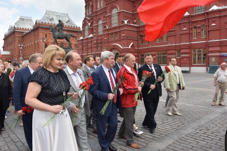 Поклон памяти павших