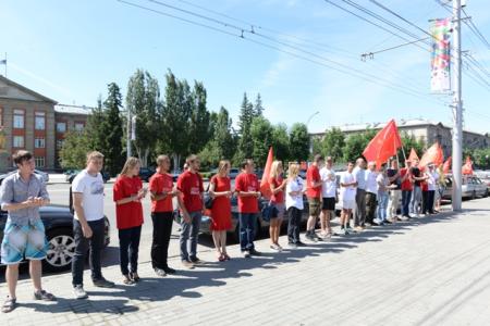 Новосибирская область. Автопробег КПРФ завершился возле Монумента Славы