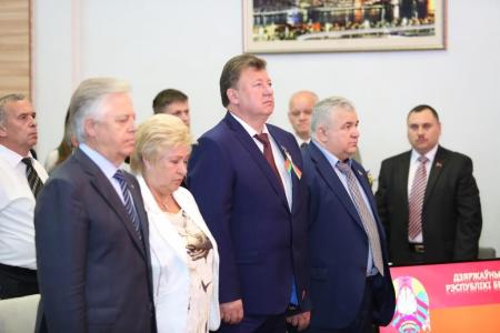 В Минске состоялся Съезд КПБ и заседание Секретариата СКП-КПСС. В работе форума приняли участие заместитель Председателя ЦК КПРФ В.И. Кашин и секретарь ЦК КПРФ К.К. Тайсаев