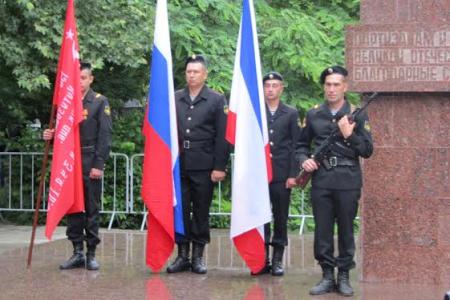 Дань памяти. Симферопольские коммунисты почтили память партизан и подпольщиков Крыма