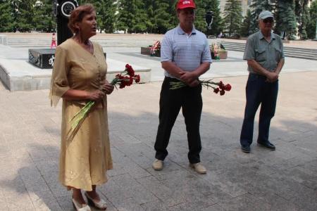 Коммунисты Челябинска почтили память погибших в годы Великой Отечественной войны