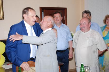 На Ставрополье чествовали «красного» председателя колхоза, краевого депутата Ивана Богачёва в связи с 85-летием. Видео