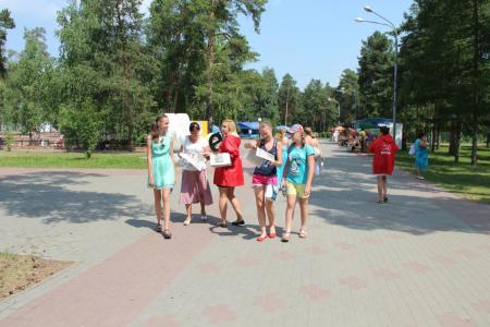 В День памяти и скорби челябинские коммунисты и комсомольцы провели концерт