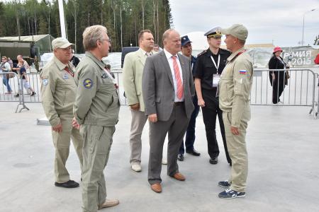 Г.А. Зюганов посетил Международный военно-технический форум «Армия-2015»