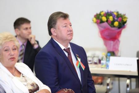 В Минске состоялся Съезд КПБ и заседание Секретариата СКП-КПСС. В работе форума приняли участие заместитель Председателя ЦК КПРФ В.И. Кашин и секретарь ЦК КПРФ К.К. Тайсаев