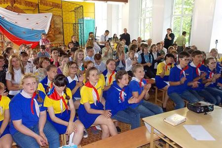 Барнаул. Депутаты-коммунисты приняли участие в чествовании земляков-интернационалистов и организации телемоста «Барнаул-Новороссия»