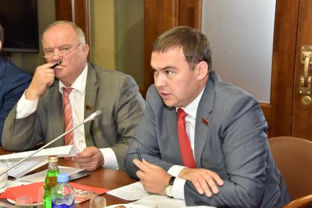 «Мы заинтересованы в том, чтобы молодежь была здоровой, умной, образованной и энергичной». Г.А. Зюганов провел встречу с молодежными лидерами КПРФ