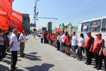 В Новосибирске стартовал автопробег в память погибших в Великой Отечественной войне героев