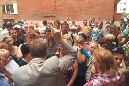 После потопа в Краснодаре. «Повторно прошу принять меры по понуждению администрации Краснодара к выполнению своих обязанностей». С.П. Обухов направил правительственную телеграмму врио губернатора Краснодарского края В.И. Кондратьеву