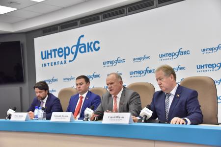 Г.А. Зюганов: Нас пытаются вернуть к дурно пахнущим ельцинско-майдановским временам