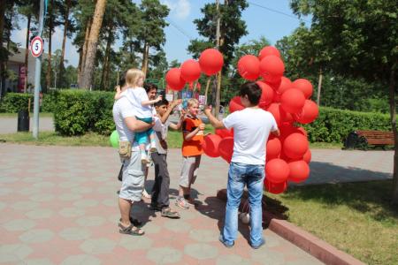 В День памяти и скорби челябинские коммунисты и комсомольцы провели концерт