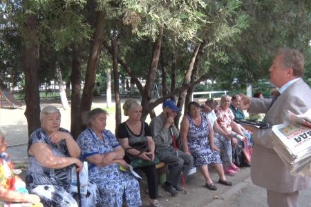 Краснодар. С.П. Обухов провел очередные дворовые встречи с жителями города