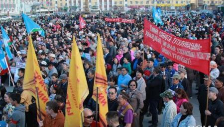 «Мы за чистую воду!». Коммунисты Якутии приняли участие в экологической акции