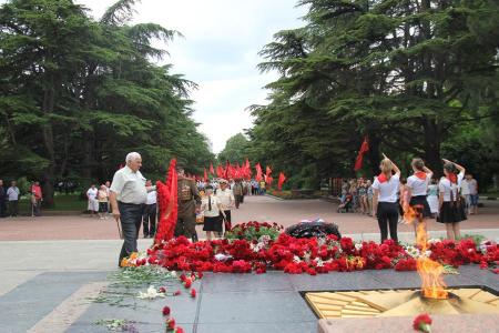 Крымские коммунисты почтили память погибших в годы Великой Отечественной войны