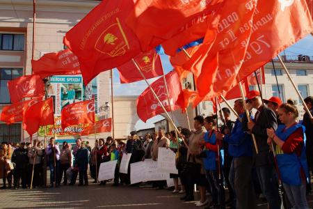 Градус напряжения по вопросу отмены электричек в Бурятии растёт. Завершился митинг "За восстановление движения электричек и снижение тарифов"