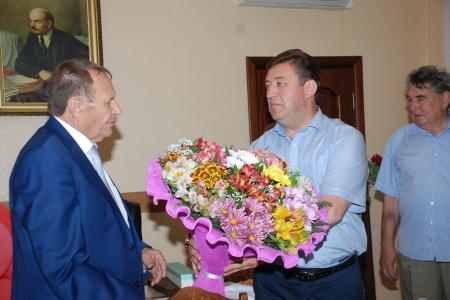 На Ставрополье чествовали «красного» председателя колхоза, краевого депутата Ивана Богачёва в связи с 85-летием. Видео