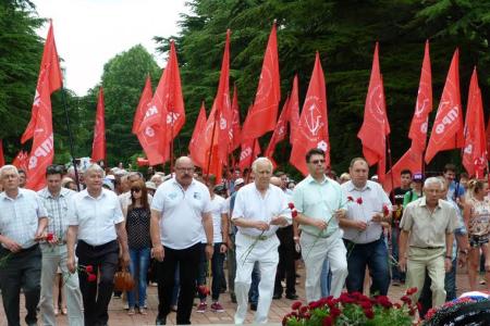 Крымские коммунисты почтили память погибших в годы Великой Отечественной войны