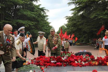 Крымские коммунисты почтили память погибших в годы Великой Отечественной войны