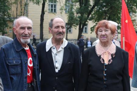 Псковские коммунисты приняли участие в массовых мероприятиях в День памяти и скорби