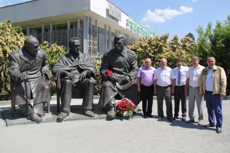 Г.А. Зюганов посетил «Артек» и встретился с руководством Крыма