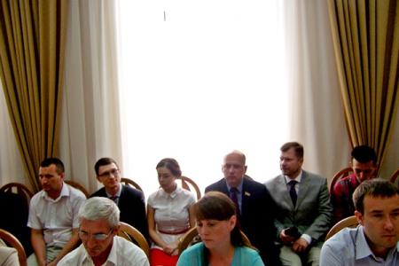 Казань. В ЦИК РТ представлены документы для выдвижения на должность Президента Республики Татарстан кандидата от КПРФ Х.Г. Миргалимова