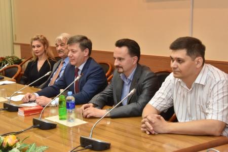 Д.Г. Новиков встретился с делегацией вьетнамского журнала «Коммунист», возглавляемой Ву Ван Фуоком