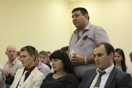 Островок социализма в море дикого капитализма. Слушатели Центра политической учебы побывали на экскурсии в подмосковном совхозе им. В.И. Ленина