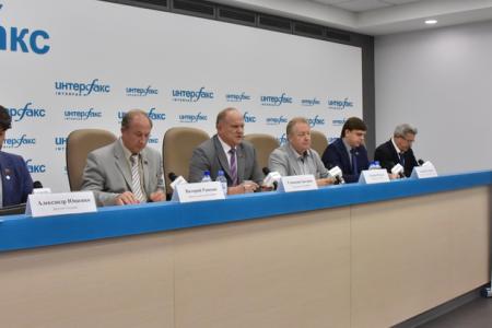 Г.А. Зюганов: Граждане России и москвичи поддержат возвращение памятника Дзержинскому. А либералам надо сидеть, как мышкам