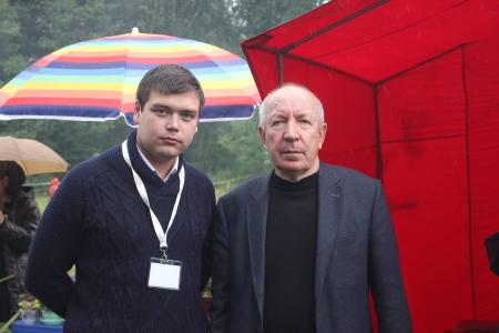 "Раззудись, плечо! Размахнись, рука!". Свердловские коммунисты приняли участие в международном турнире косарей