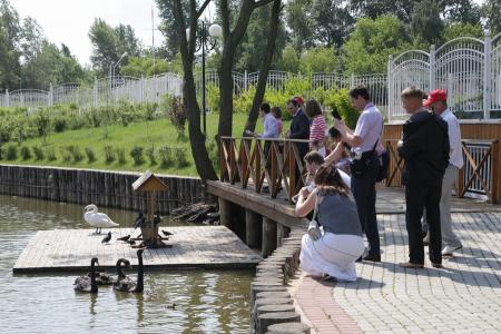 Островок социализма в море дикого капитализма. Слушатели Центра политической учебы побывали на экскурсии в подмосковном совхозе им. В.И. Ленина