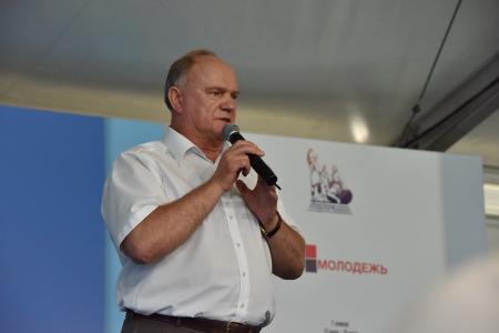 «Нам нужна консолидация общества на основе национально-государственных интересов». Г.А. Зюганов выступил на молодежном форуме во Владимирской области